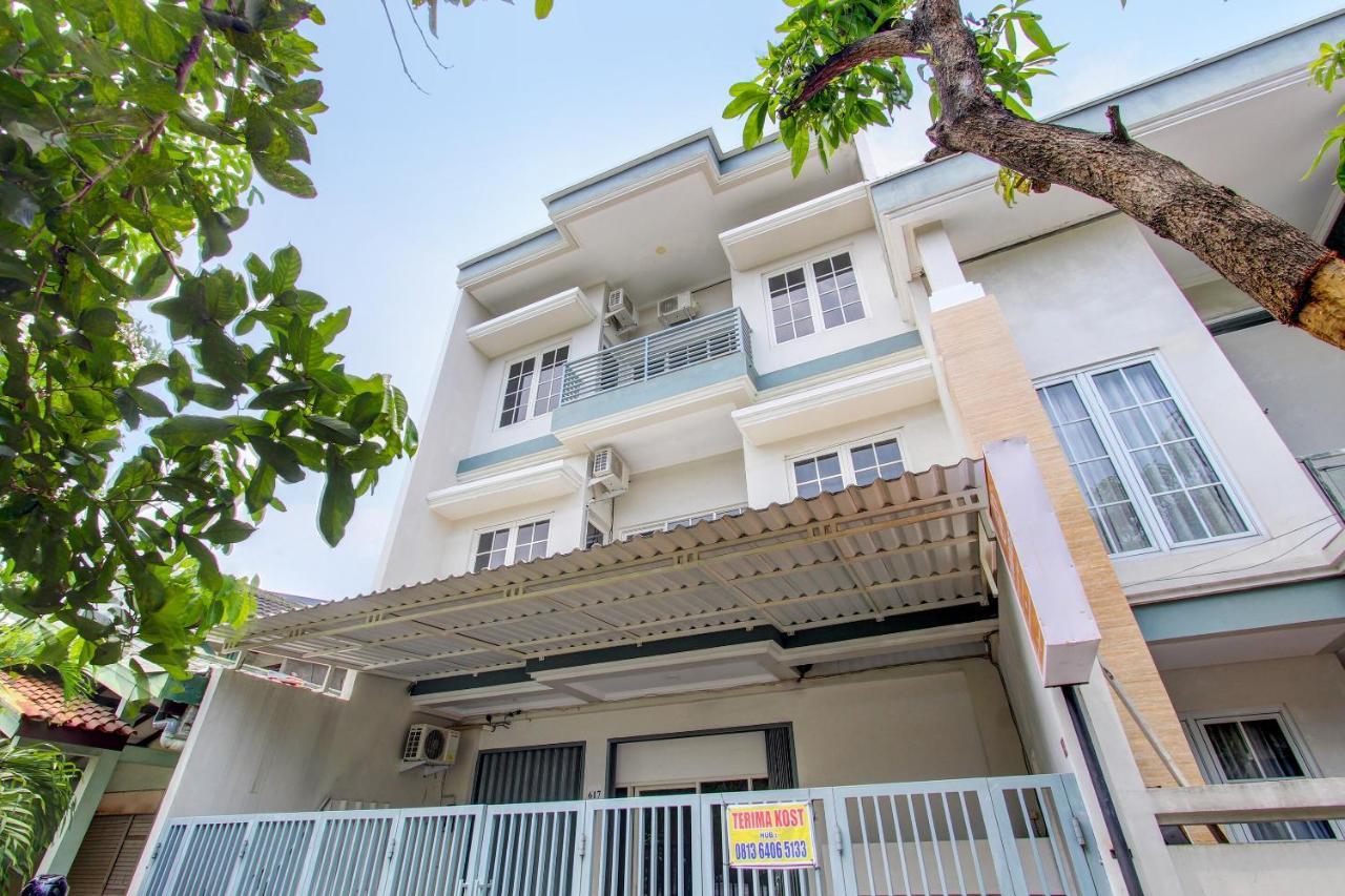 Oyo 92479 Pasadena House Hotel Krapyak Екстериор снимка