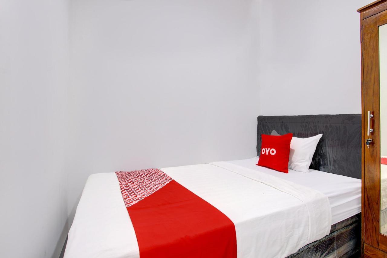 Oyo 92479 Pasadena House Hotel Krapyak Екстериор снимка