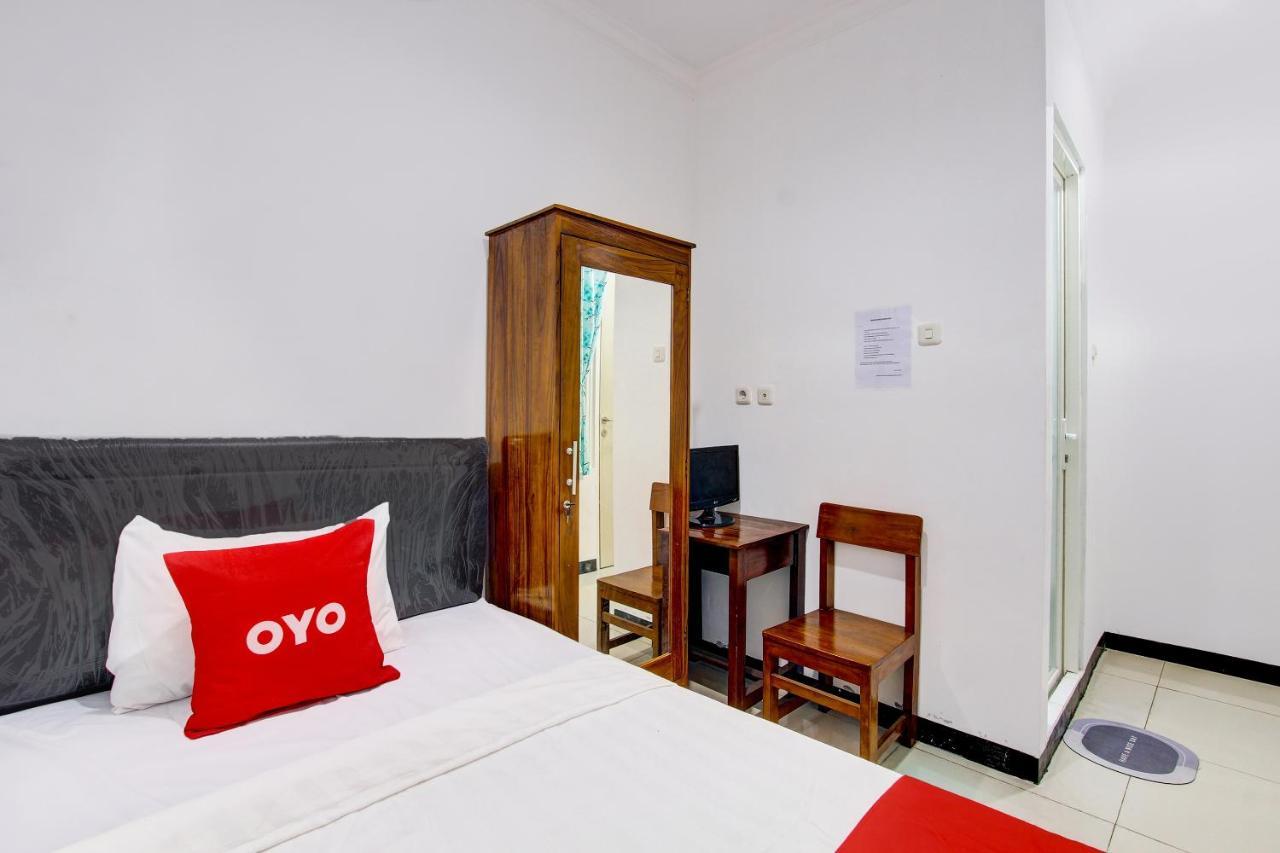 Oyo 92479 Pasadena House Hotel Krapyak Екстериор снимка