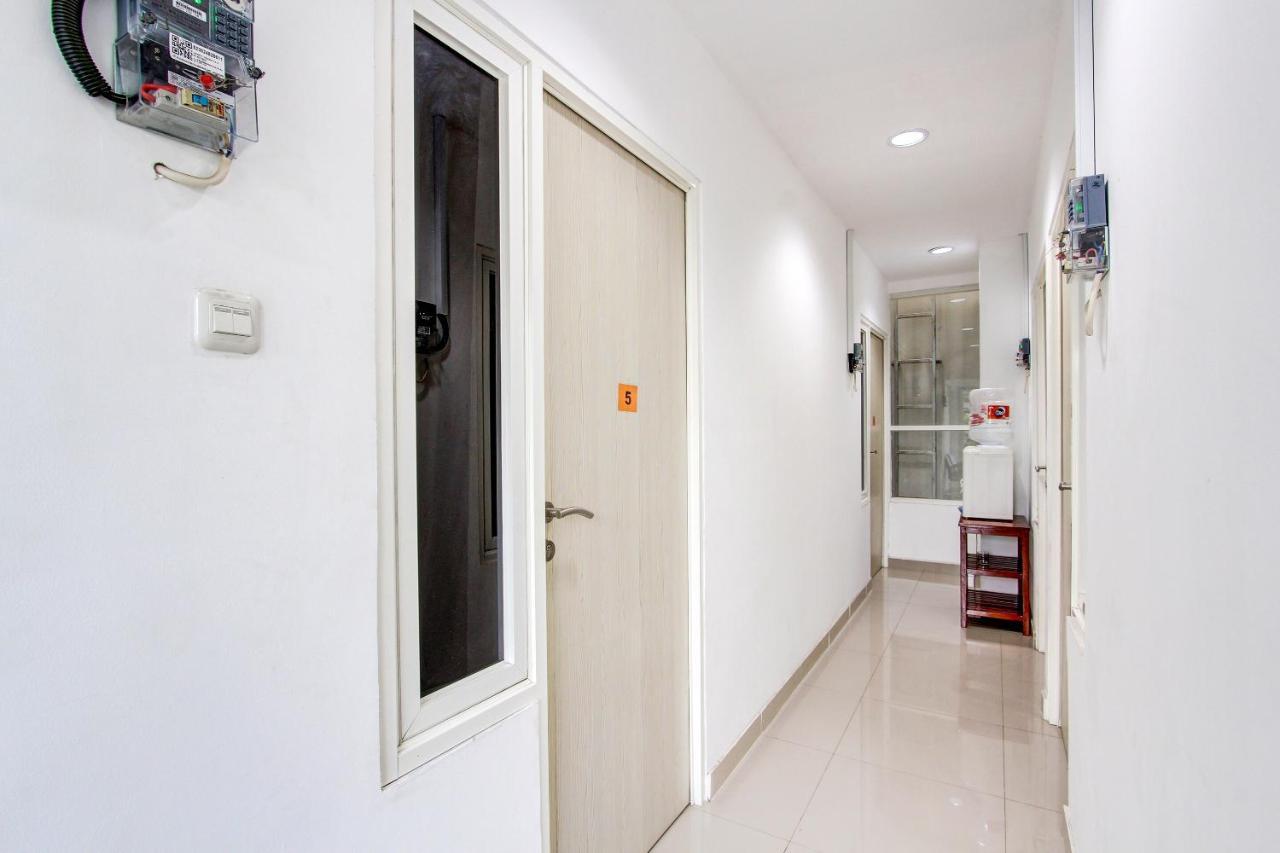 Oyo 92479 Pasadena House Hotel Krapyak Екстериор снимка