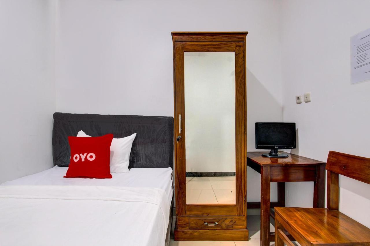 Oyo 92479 Pasadena House Hotel Krapyak Екстериор снимка